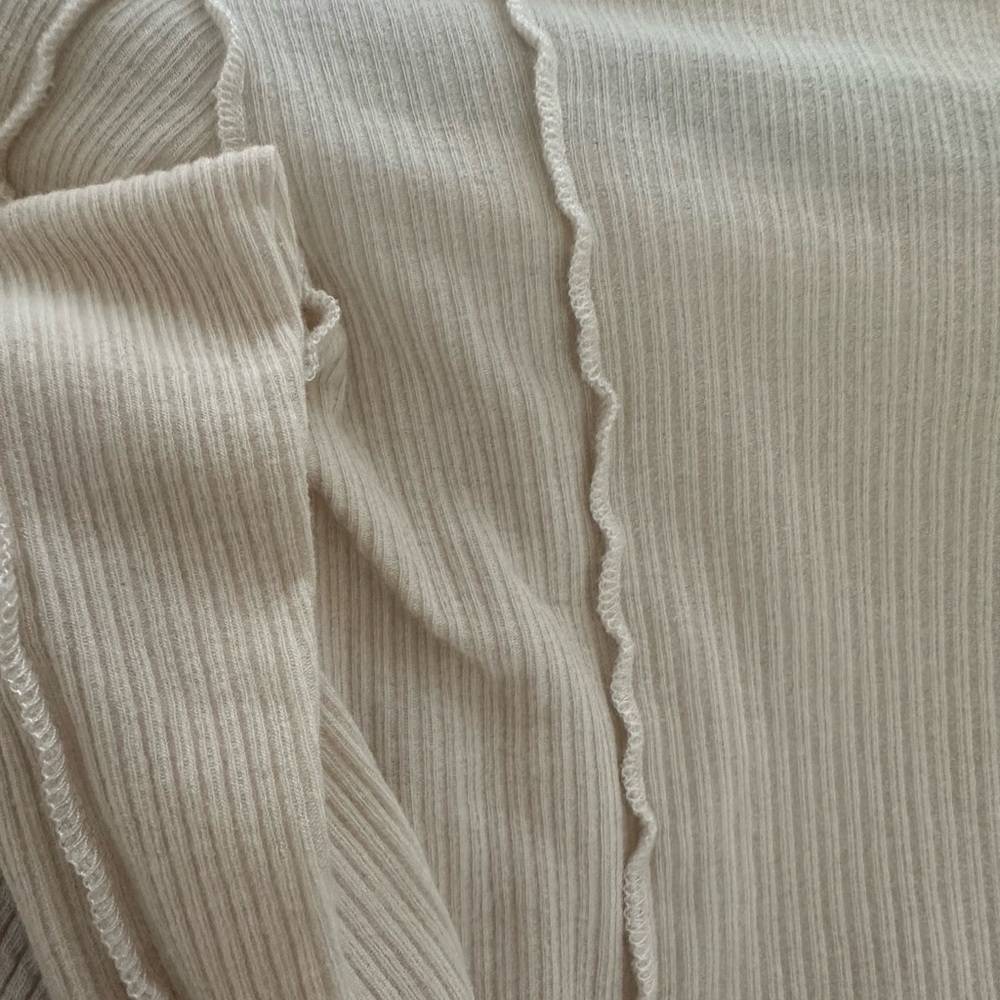 Elegant Cream Long Sleeve Top - Picture 4 of 4